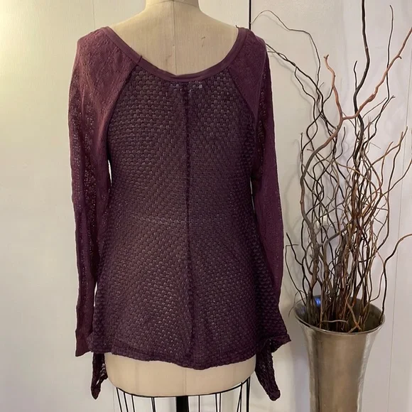 Jessica Simpson long sleeve see through wide neck lightweight sweater - Picture 5 of 7